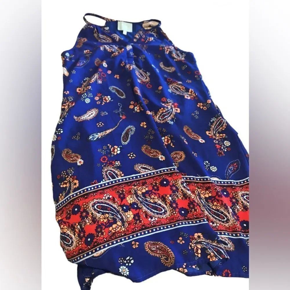 Skies are blue size 6 adorable dress excellent condition